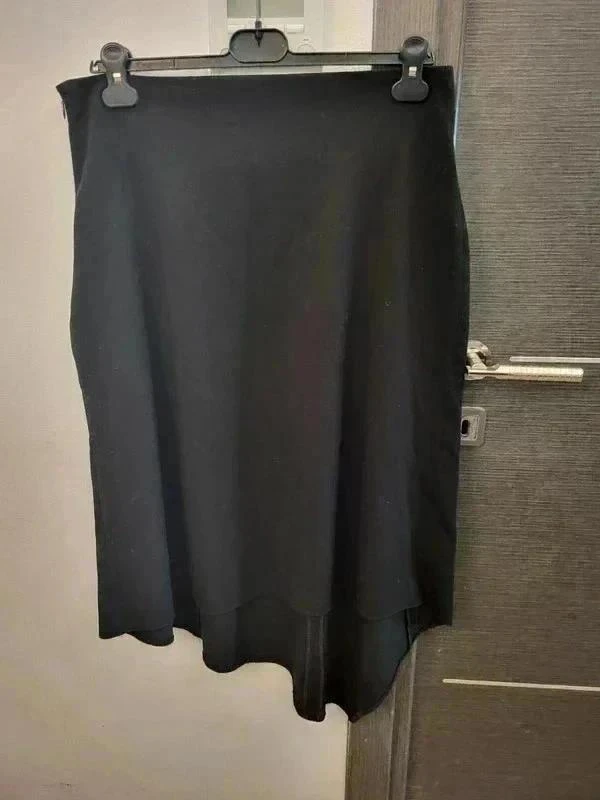 Asymmetric black skirt – photo 2